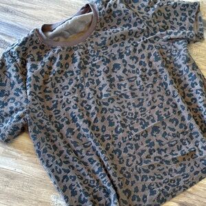 Chic Leopard Print Women's Blouse